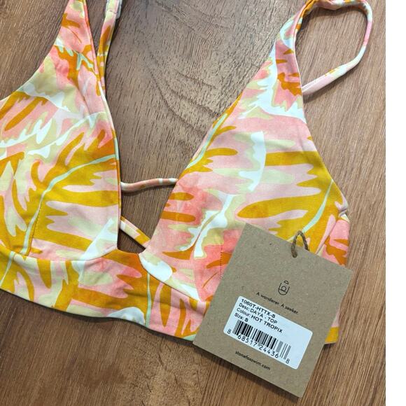 NWT Stone Fox Swim Daya Bikini Top Hot Tropix Print Size Small - Picture 6 of 6
